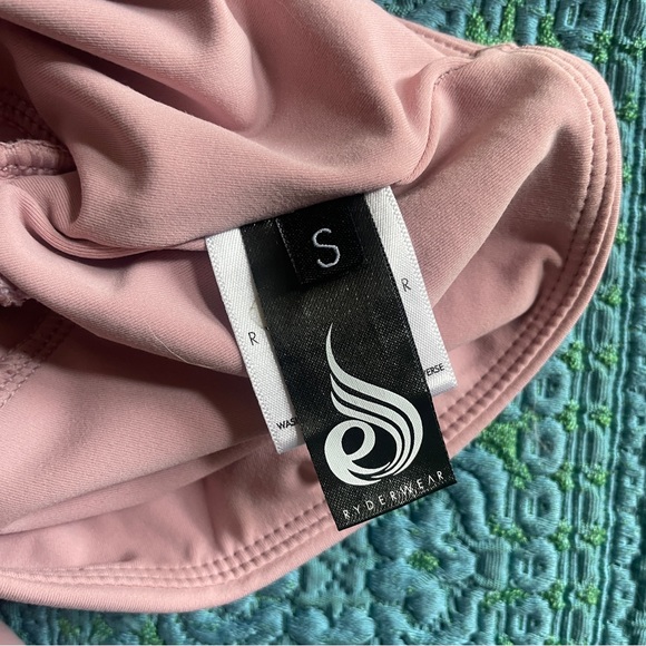 RYDERWEAR 2 pc workout set! - Picture 8 of 9